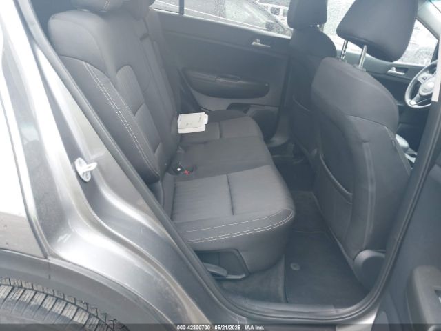 KNDPMCAC0H7103628 KIA Sportage Lx