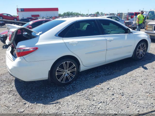 4T1BF1FK4GU143733 Toyota CAMRY SE