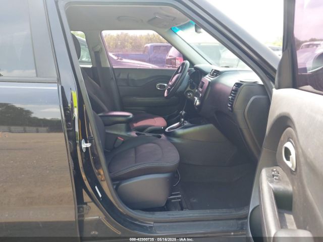 KNDJN2A28F7791895 KIA Soul