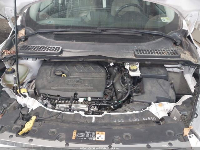 1FMCU9JD0HUB33395 Ford Escape Titanium
