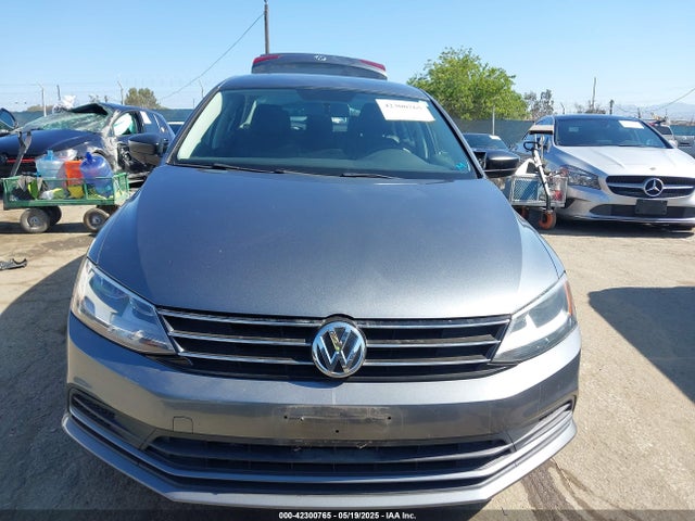 3VW267AJ7GM375315 Volkswagen Jetta 1.4t S