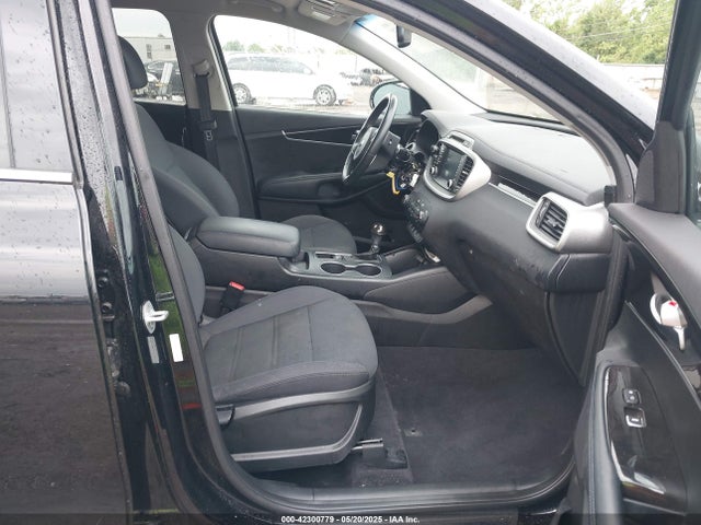 5XYPGDA35JG338645 KIA Sorento 2.4l Lx