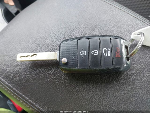 2020 KIA OPTIMA 5XXGT4L32LG450805 Photo 10