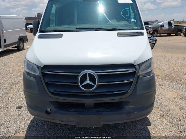 W1Y4DCHY2NT094742 Mercedes-Benz om651