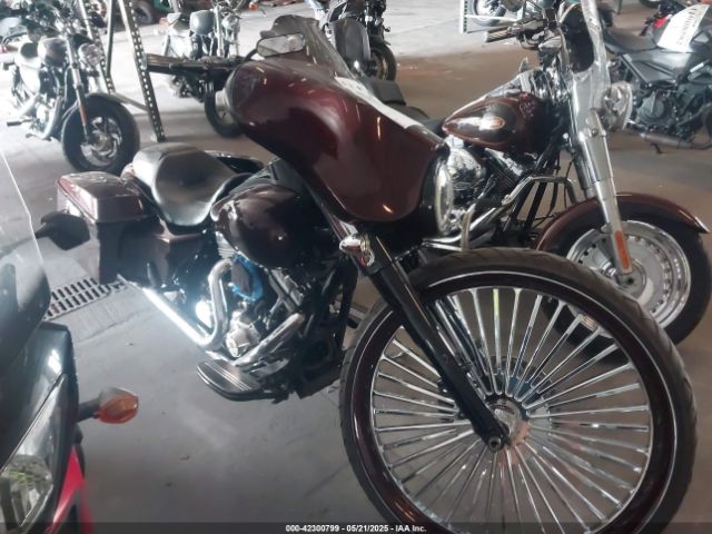 2011 HARLEY-DAVIDSON FLHX 1HD1KBM16BB671885