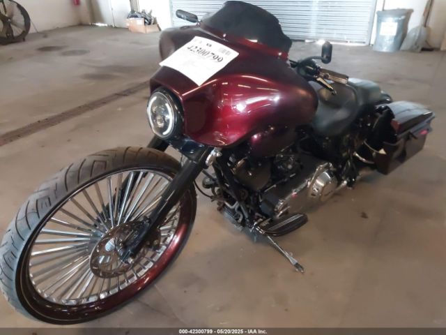2011 HARLEY-DAVIDSON FLHX 1HD1KBM16BB671885 Photo 1