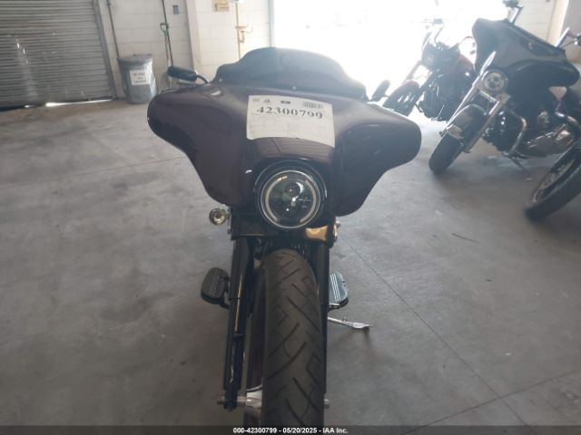 2011 HARLEY-DAVIDSON FLHX 1HD1KBM16BB671885 Photo 4