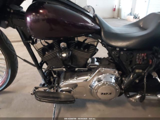 2011 HARLEY-DAVIDSON FLHX 1HD1KBM16BB671885 Photo 8
