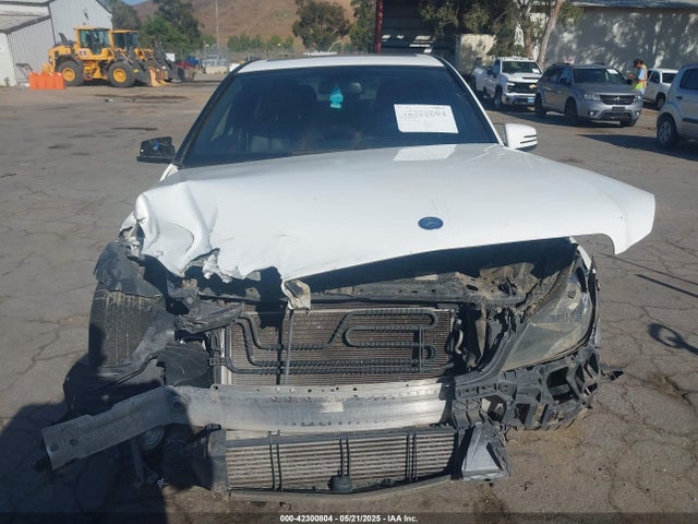 WDDGF4HB7EA958845 Mercedes-Benz C-Class
