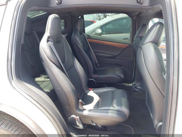 2020 TESLA MODEL X 5YJXCBE29LF302727 Photo 7