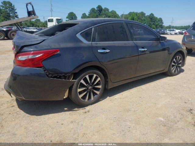 1N4AL3AP7JC275802 Nissan 2018