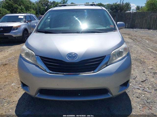 2012 Toyota Sienna Le V6 8 Passenger მანქანა იყიდება აუქციონზე, vin: 5TDKK3DC7CS224439, აუქციონის ნომერი: 42300856
