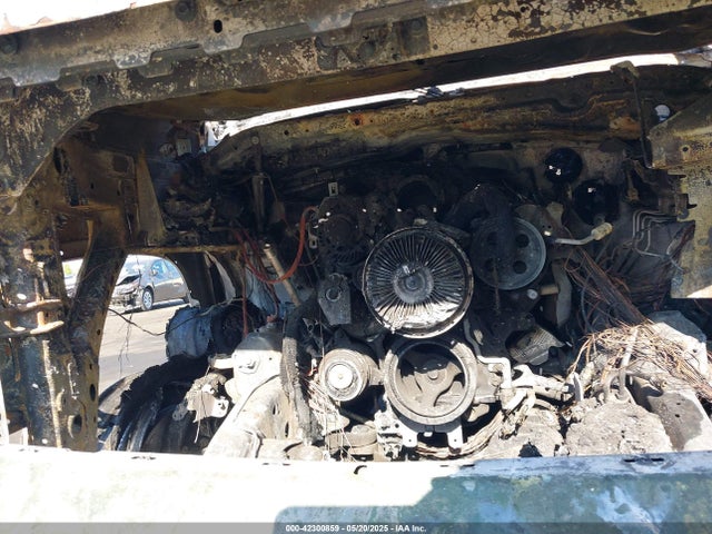 Chevrolet l8t 2022 2GC4YPE77N1215086 Image 10
