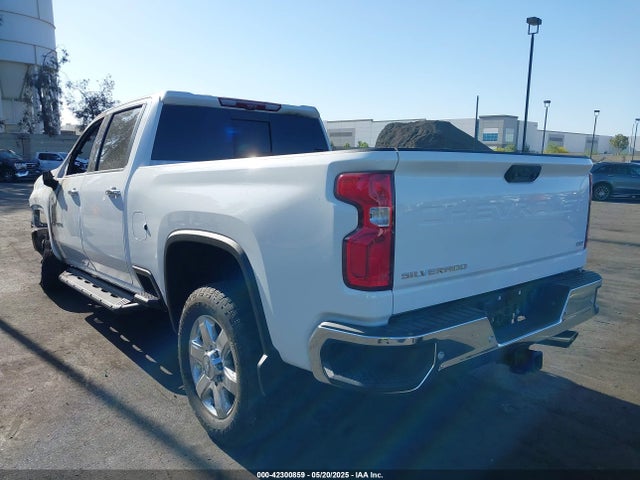 Chevrolet l8t 2022 2GC4YPE77N1215086 Image 3