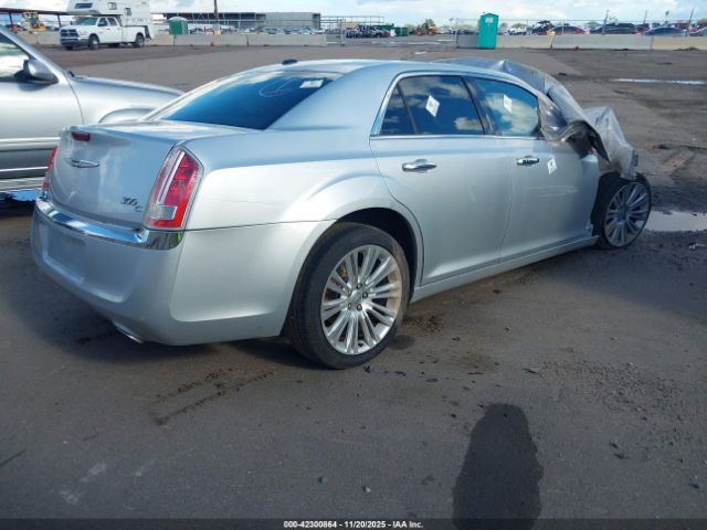 2011 CHRYSLER 300C 2C3CA6CT6BH614072 Photo 3