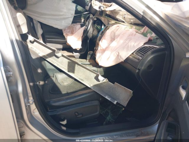 2011 CHRYSLER 300C 2C3CA6CT6BH614072 Photo 4