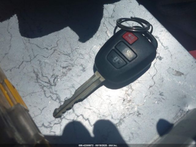 JTMWFREV0EJ016184 Toyota Rav4 Xle
