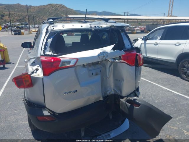JTMWFREV0EJ016184 Toyota Rav4 Xle