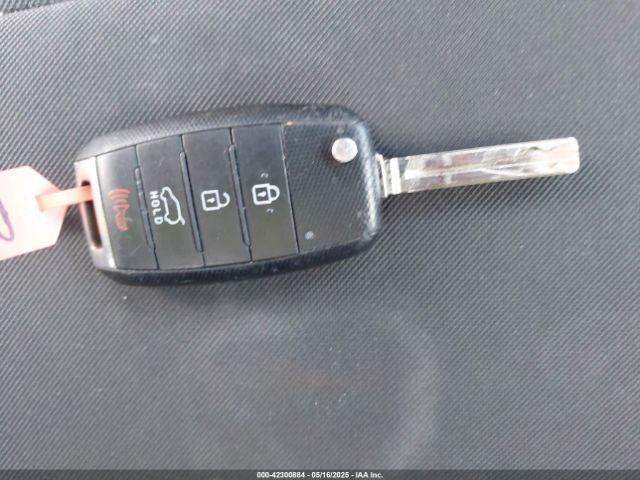 KNDJN2A29E7016214 KIA Soul