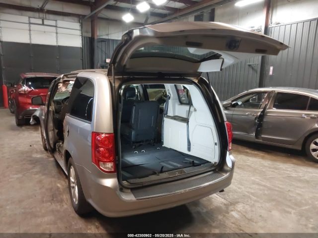 2C4RDGCG2GR327593 Dodge Grand Caravan Sxt