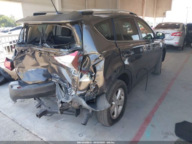 JTMWFREV6EJ015637 Toyota Rav4 Xle