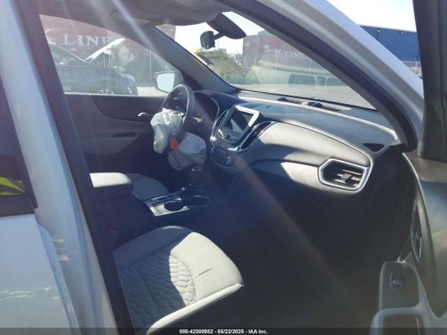3GNAXHEV2KS562553 Chevrolet EQUINOX LS