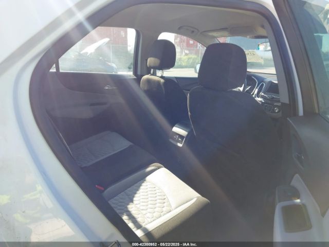 3GNAXHEV2KS562553 Chevrolet EQUINOX LS