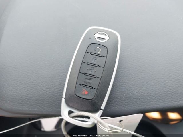 5N1BT3BA2RC694298 Nissan Rogue Sv Fwd
