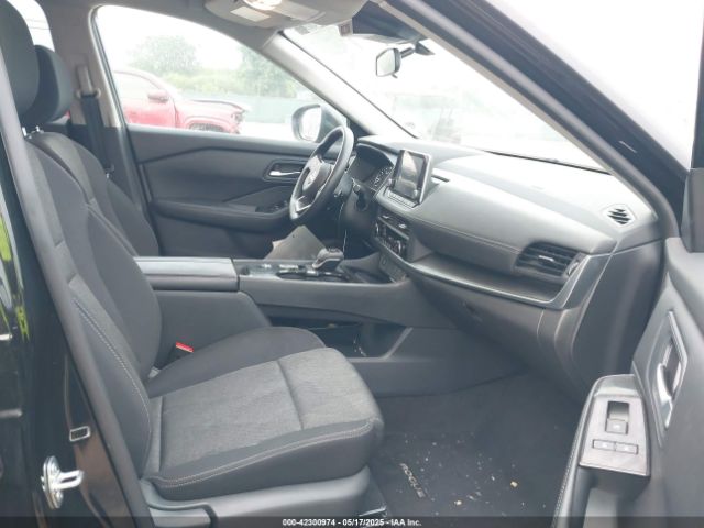 5N1BT3BA2RC694298 Nissan Rogue Sv Fwd