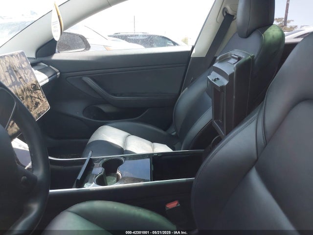 2019 TESLA MODEL 3 5YJ3E1EA8KF395829 Photo 6
