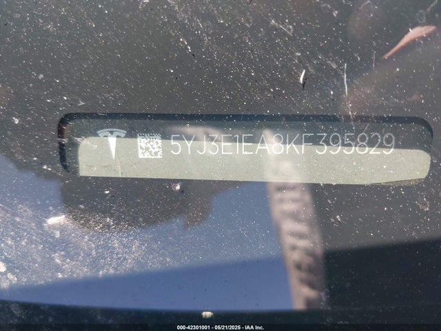 2019 TESLA MODEL 3 5YJ3E1EA8KF395829 Photo 8
