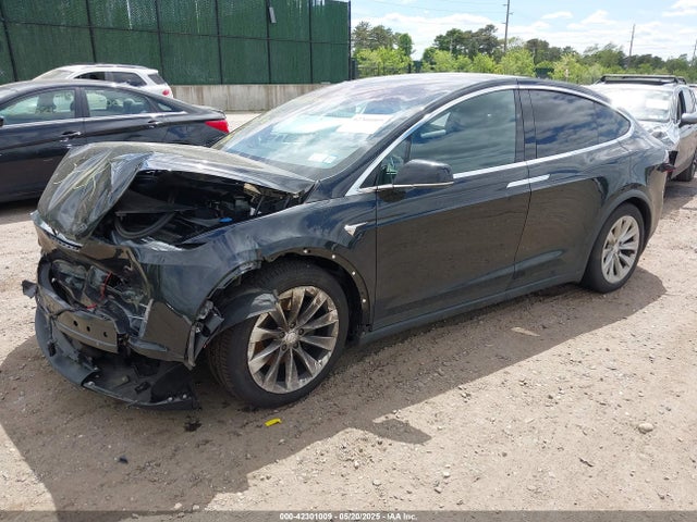2017 TESLA MODEL X 5YJXCAE2XHF048494 Photo 1