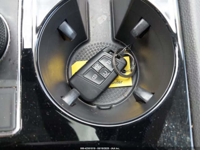 1V2MR2CA8JC553520 Volkswagen Atlas