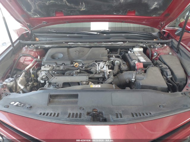 4T1B11HK1JU663035 Toyota CAMRY SE