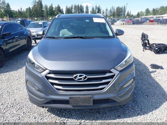 42301066 :رقم المزاد ، KM8J3CA4XHU385128 vin ، 2017 Hyundai Tucson Se مزاد بيع