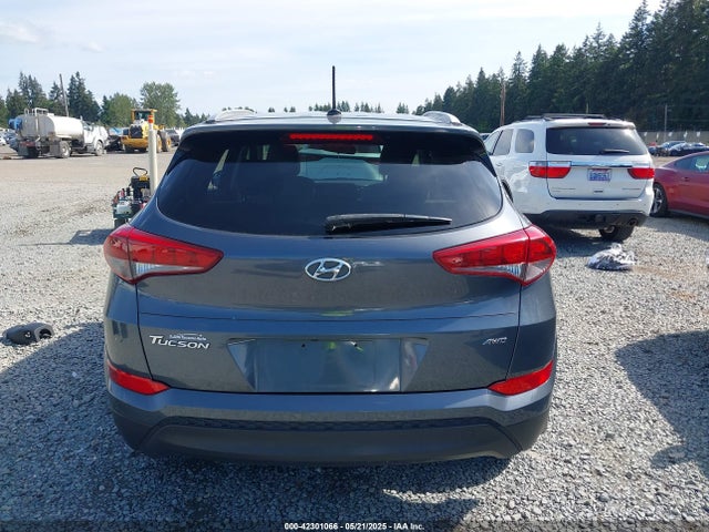 42301066 :رقم المزاد ، KM8J3CA4XHU385128 vin ، 2017 Hyundai Tucson Se مزاد بيع