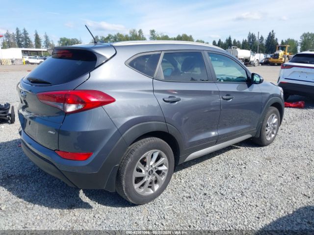 2017 HYUNDAI TUCSON KM8J3CA4XHU385128 Photo 3