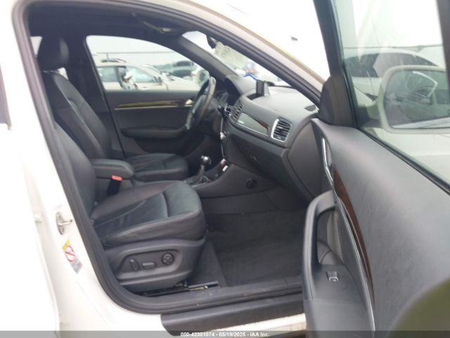 WA1EFCFS2FR008193 Audi Q3 2.0t Premium Plus