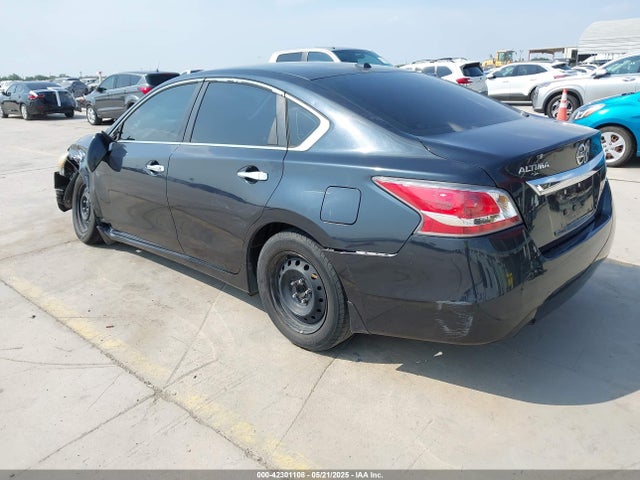 Nissan 2015 2015 1N4AL3AP0FC410061 Image 3