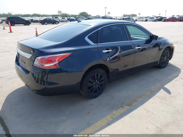 Nissan 2015 2015 1N4AL3AP0FC410061 Image 4