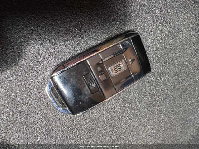 SCATD6C09NU209759 Rolls-Royce Ghost Black Badge