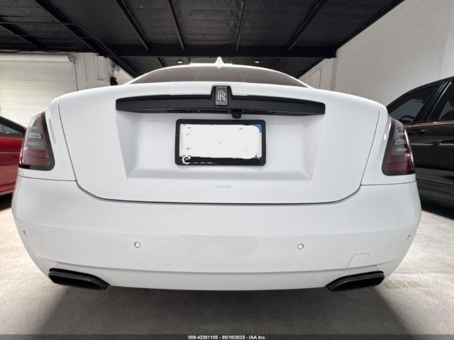 SCATD6C09NU209759 Rolls-Royce Ghost Black Badge