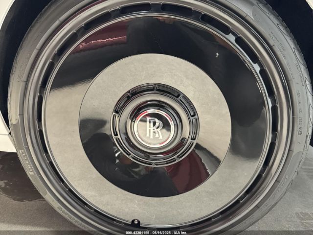 SCATD6C09NU209759 Rolls-Royce Ghost Black Badge
