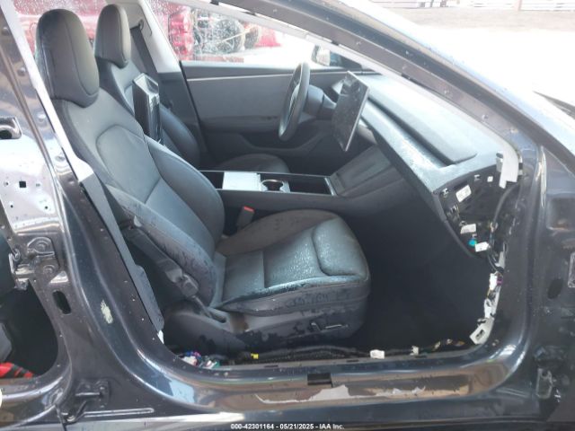 2024 TESLA MODEL 3 5YJ3E1EAXRF750297 Photo 4