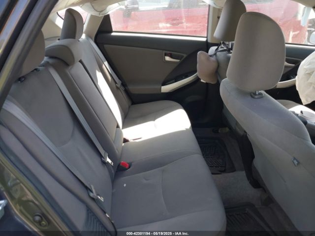 JTDKN3DUXF1983958 Toyota Prius Three