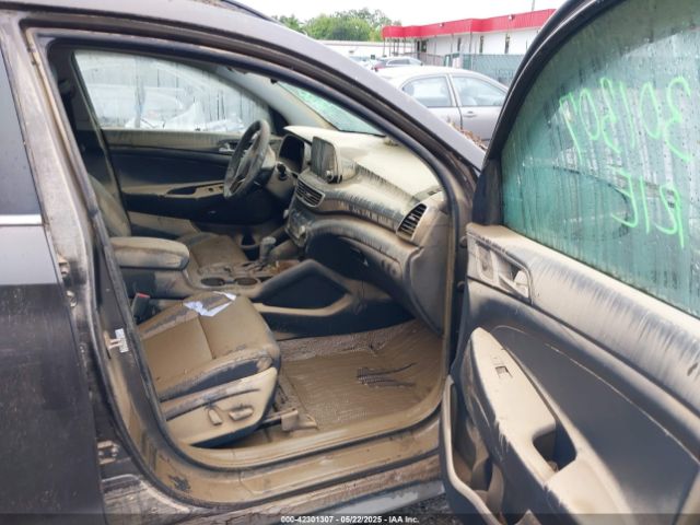 2019 HYUNDAI TUCSON KM8J33AL5KU904519 Photo 4