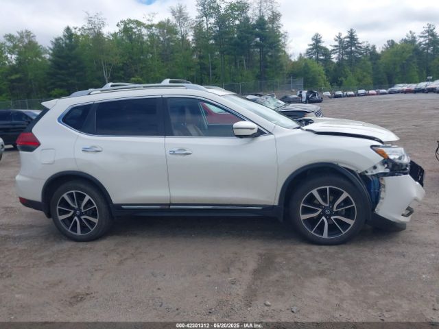 JN8AT2MV2HW026450 Nissan Rogue Sl
