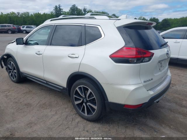 JN8AT2MV2HW026450 Nissan Rogue Sl