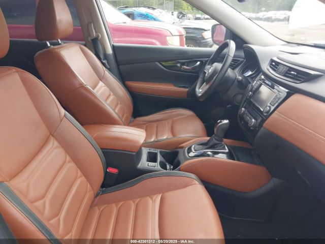 JN8AT2MV2HW026450 Nissan Rogue Sl