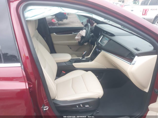 2018 CADILLAC XT5 1GYKNCRS8JZ212006 Photo 4